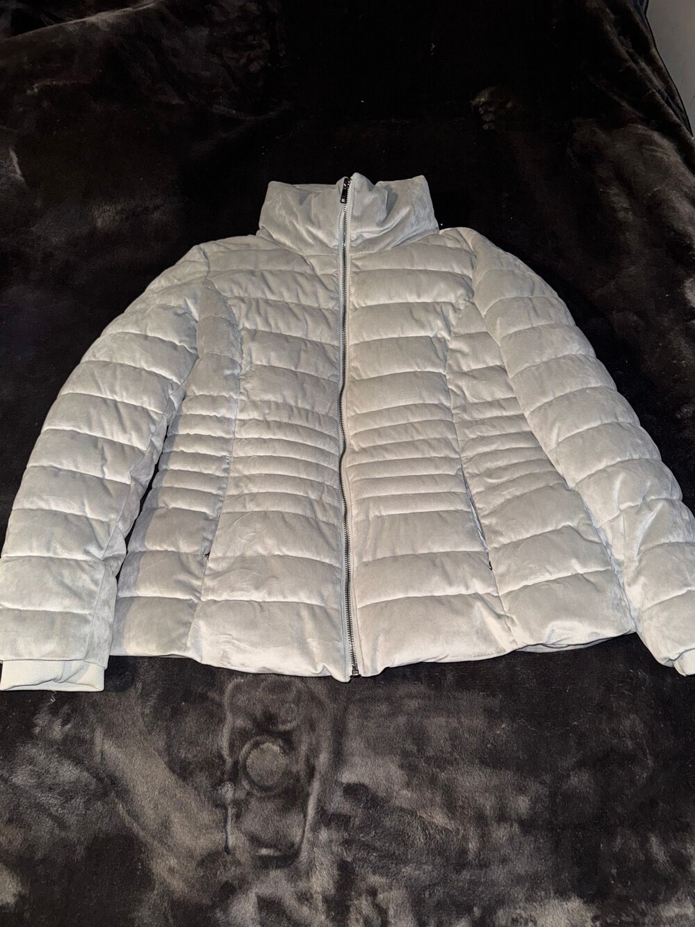 London Fog Velvet Light Gray Quilted puffer jacket size large